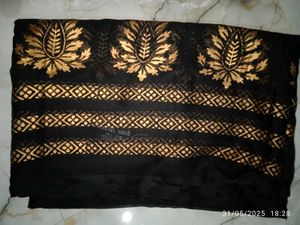 pretty black saree .