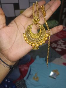 Brand New Pearl Jodha Akbar Jwellery Set With Earrings And Mang Teeka
