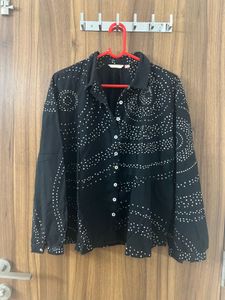 Black Shirt Type Top