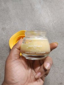 Dot &amp; Key Moisturaizer