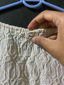 WWhite Embroidered Kurta Set Chikankari