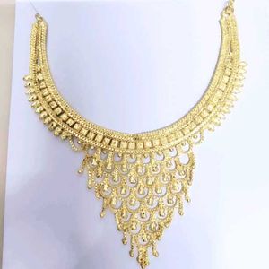 Elegant Gold-Tone Necklace