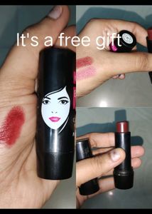 ELLE 18 Color Pops Matte Lipstick