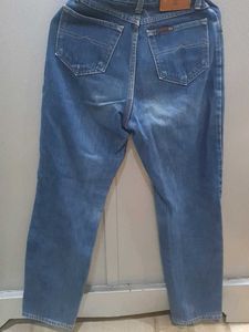 Vintage High-Waisted Jeans