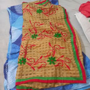 Beautiful Hand loom Saree (For Little Girls)