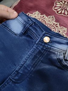 KIDS BOY JEANS IN NEW CONDITION