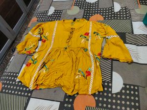 Floral Embroidered Top Xxl