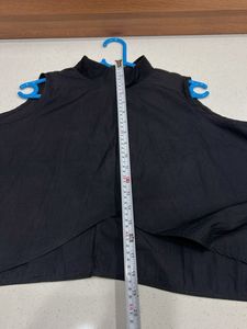 Black Sleeveless Top