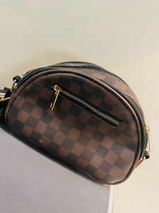 Slingbags