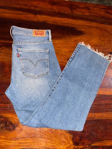 🔻price Drop Levi’s Jeans