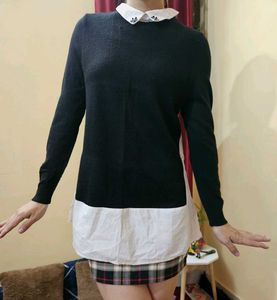 Cute sweater with collar details