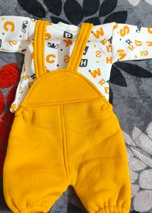 Warm Top With Dangri Set