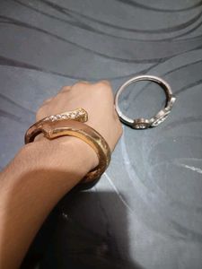 Set of Two Bracelets