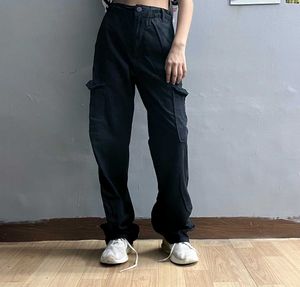 Black Cargo Pants. (Straight-Fit)
