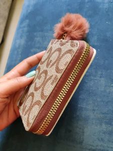 🌟🌟 Price Drop 🌟🌟Gucci Wallet For Women Unused