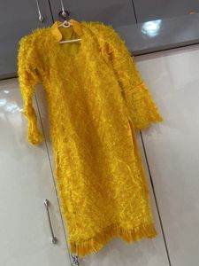 Yellow Suit Set With Pant. No Used For  Lucki Buyr