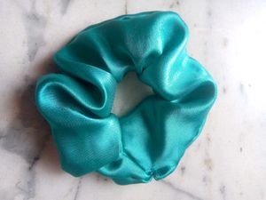 Turquoise Satin Scrunchie &amp; 2 Bow Hair Clips Combo