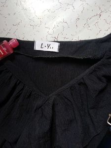 L.Y.