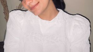 White Dress And It Looks Very Pretty❤️