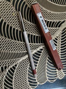 Rare Beauty Kind Words Matte Lip Liner With Box