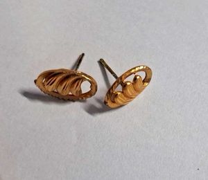 Gold Tone Oval Earrings
