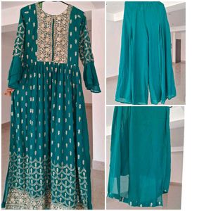 💙Festive And Party Wear Naira Cut Set