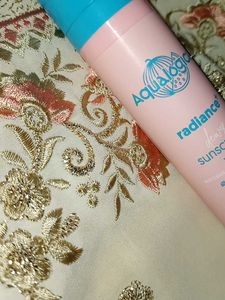 Aqualogica Radiance+ Dewy Sunscreen