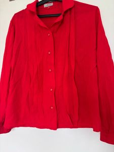 ALINA PLATTED GOTHIC RED SHIRT
