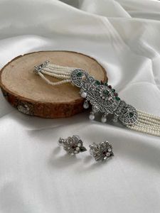 Oxidised Choker