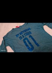 Hand And Back Design Top