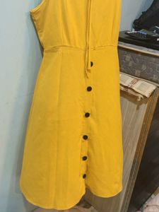 A Beautiful Dress You Can Wear With White Inner
