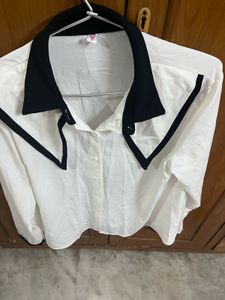 Chic White &amp; Black Shirt 🆕