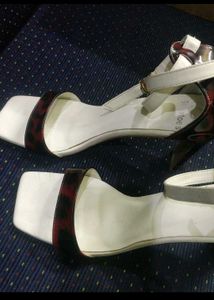 👠 Heels