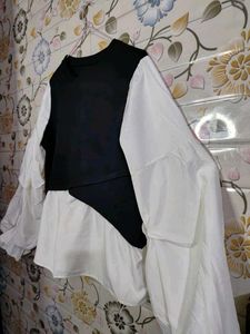 Korean Vibes Top With Full Puffed Sleeves