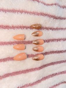 Nude Press On