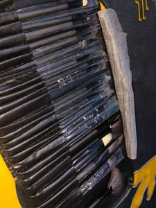 Make-up Brush Professionally