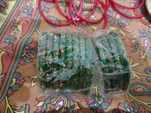 4 Pair Of Bangles Green Yellow Red Wit Pieach