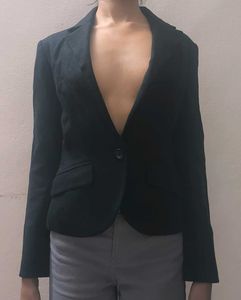Women Black Blazer Crop