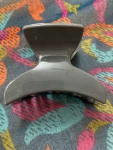 BEAUTIFUL HAIR CLUTCH