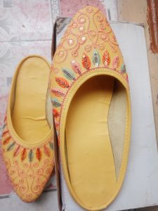 Juti For Women (Yellow)