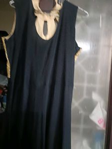 Hot N Stylish Black &amp; Golden Party Gown In Xl Size