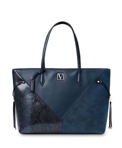 Victoria's Secret Tote Bag ( With Flaw)