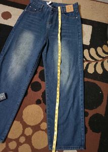 Savana Straight Leg Jeans