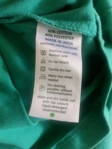 Green Long Sleeve Top