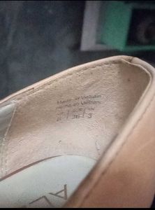 Aldo Solid Tan Pumps/heels