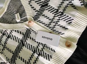 SAVANA Crop Cardigan 🤍