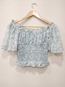 OFF SHOULDER TOP