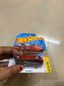 Hot Wheels Ford Mustang &amp; McLaren F1