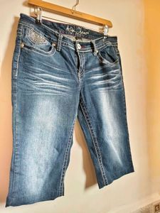 Arya Capri Jeans 👖