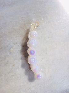 Pearl Banana clips